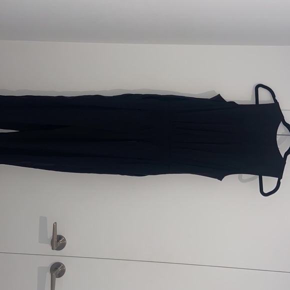 EXPRESS Sleeveless Jumpsuit | Black | Size 4 - Picture 6 of 6